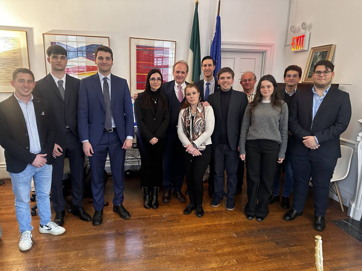 new york tra mamdani e trump il paradosso liberal e la sfida della cultura contemporanea da Ilgiornale.it new york tra mamdani e trump il paradosso liberal e la sfida della cultura contemporanea