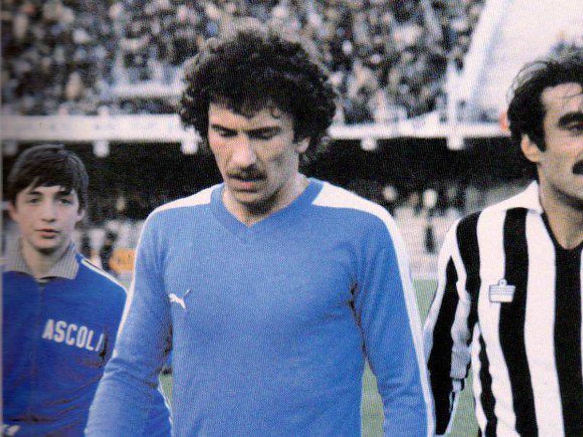 lutto nel calcio italiano addio a beppe savoldi da Ilgiornale.it lutto nel calcio italiano addio a beppe savoldi