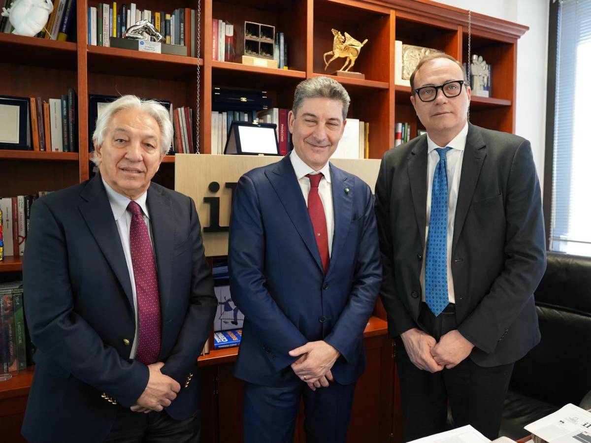 il capo della polizia in visita al giornale la stampa presidio della democrazia da Ilgiornale.it il capo della polizia in visita al giornale la stampa presidio della democrazia