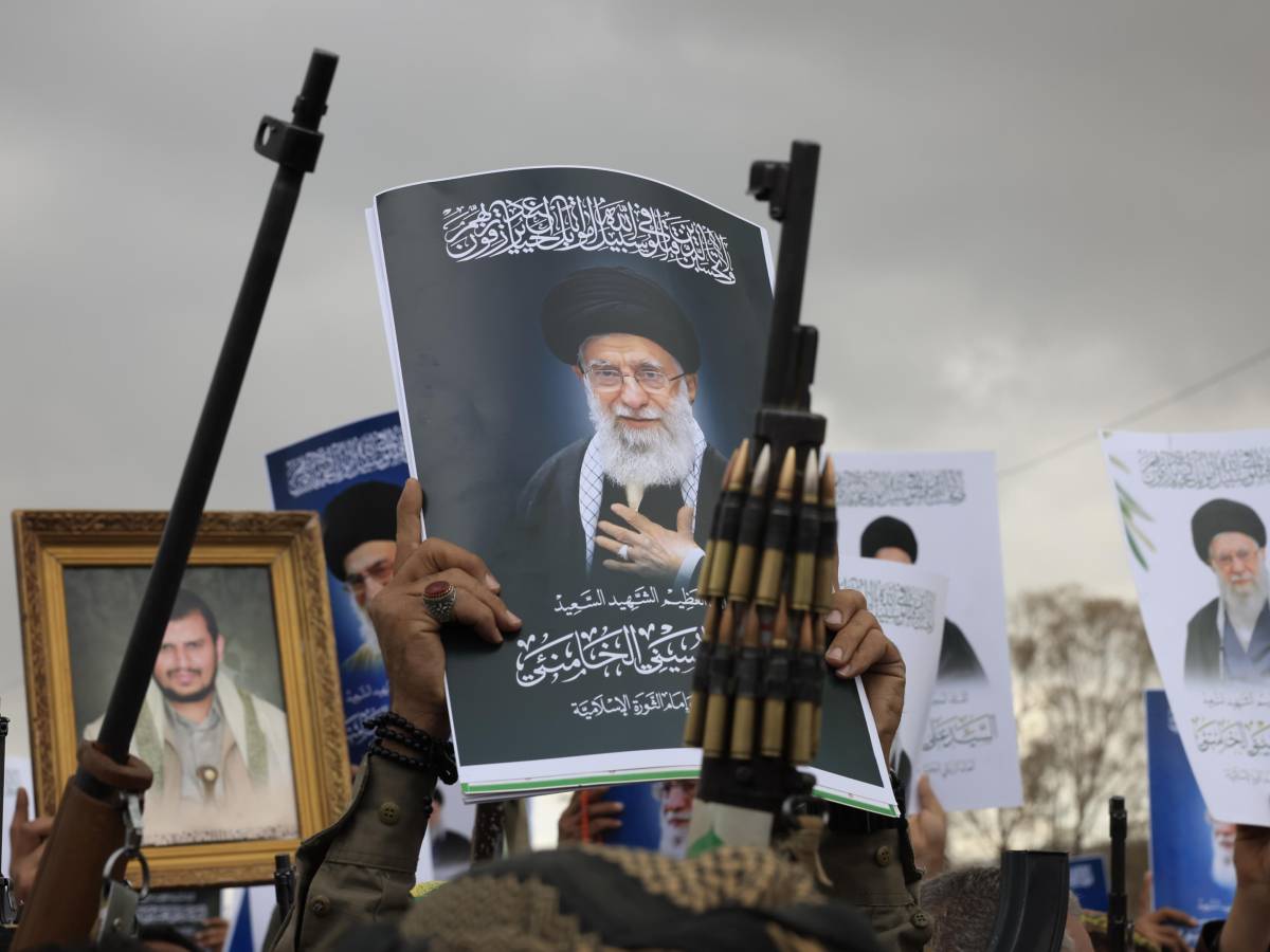 attacco houthi contro israele e incubo chiusura su bab el mandeb cos236 si rischia il doppio colpo da Ilgiornale.it attacco houthi contro israele e incubo chiusura su bab el mandeb cos236 si rischia il doppio colpo