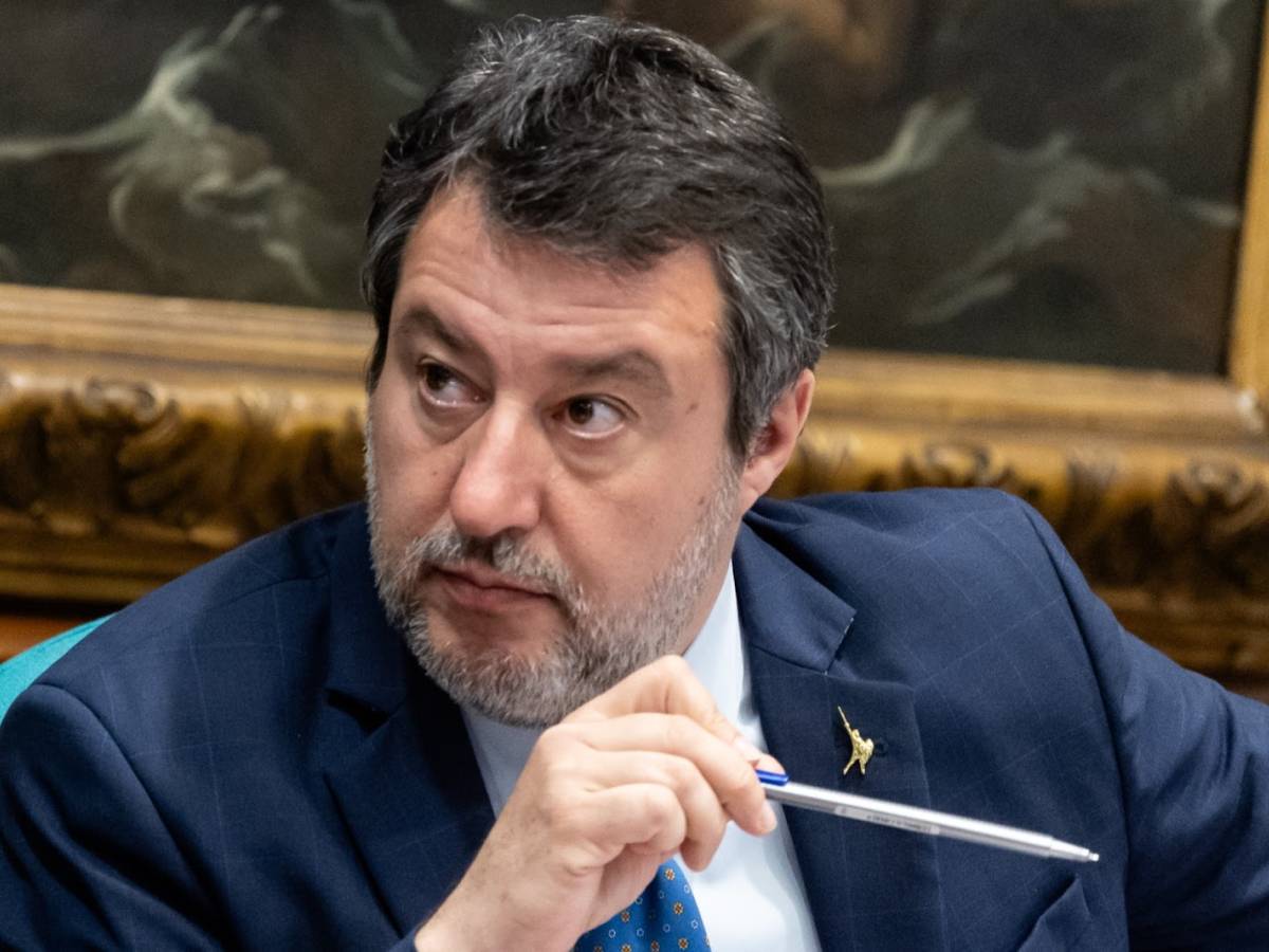 salvini da messina il ponte oggi lo chiamerei della pace da Ilgiornale.it salvini da messina il ponte oggi lo chiamerei della pace