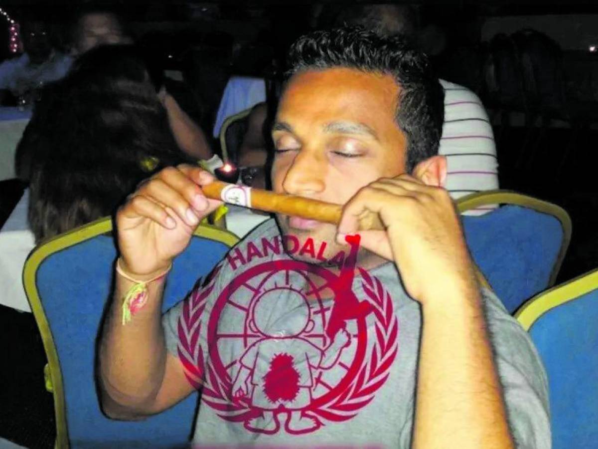 foto con sigari e rum il direttore dell fbi hackerato da teheran da Ilgiornale.it foto con sigari e rum il direttore dell fbi hackerato da teheran