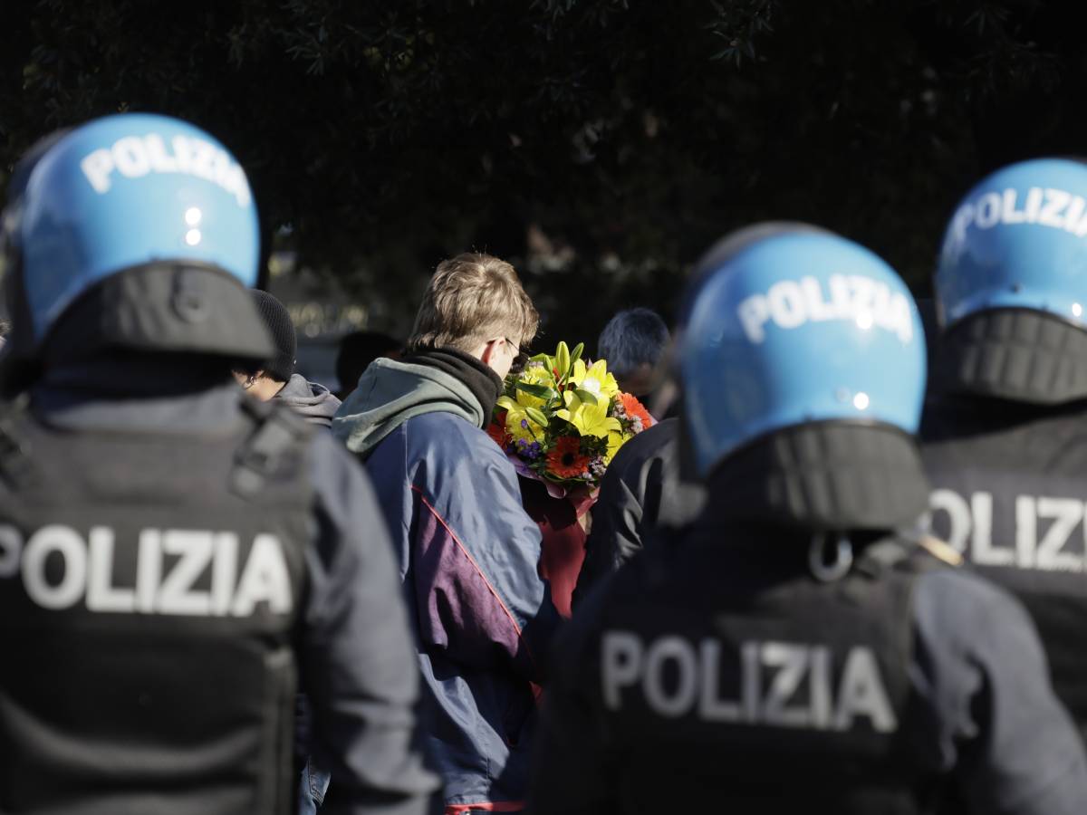messaggi d amore per sara e sandrone cos236 le chat anarchiche celebrano i militanti morti per la bomba che stavano costruendo da Ilgiornale.it messaggi d amore per sara e sandrone cos236 le chat anarchiche celebrano i militanti morti per la bomba che stavano costruendo