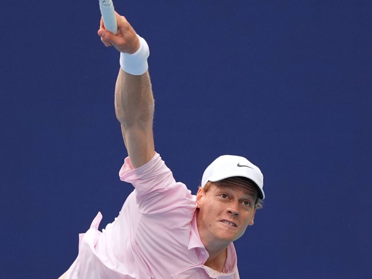 scatta l ora di sinner che sfida il suo tab249 da Ilgiornale.it scatta l ora di sinner che sfida il suo tab249