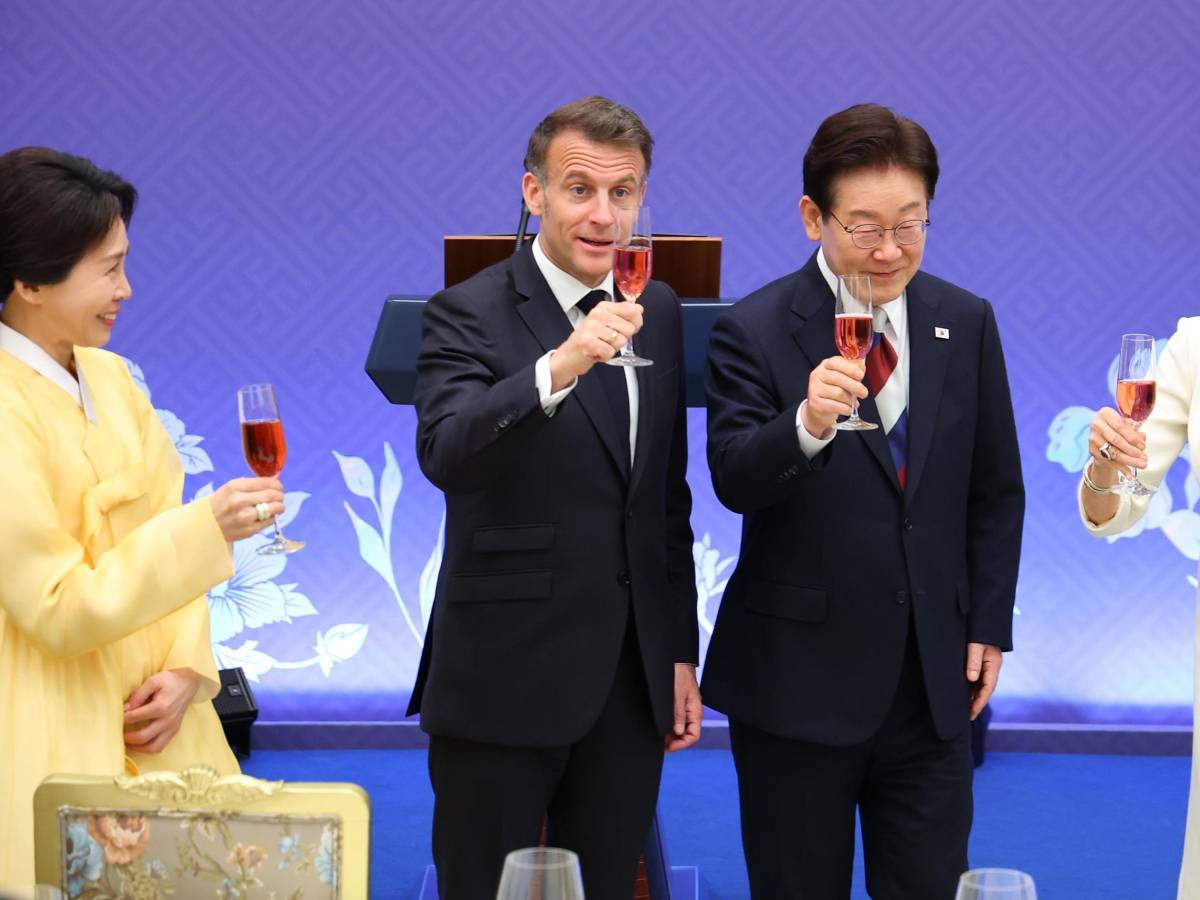 Né Usa né Cina: la terza via di Macron