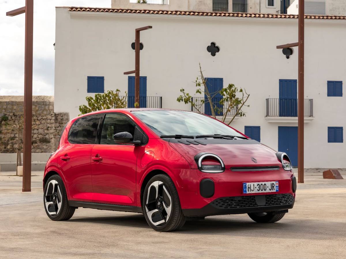 renault twingo un design che colpisce tra simpatia ed effetto nostalgia da Ilgiornale.it renault twingo un design che colpisce tra simpatia ed effetto nostalgia