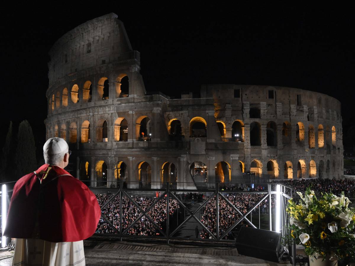 L'appello del Papa: "Non lasciamoci paralizzare da guerre e ingiustizie, diamo vita a un mondo nuovo"