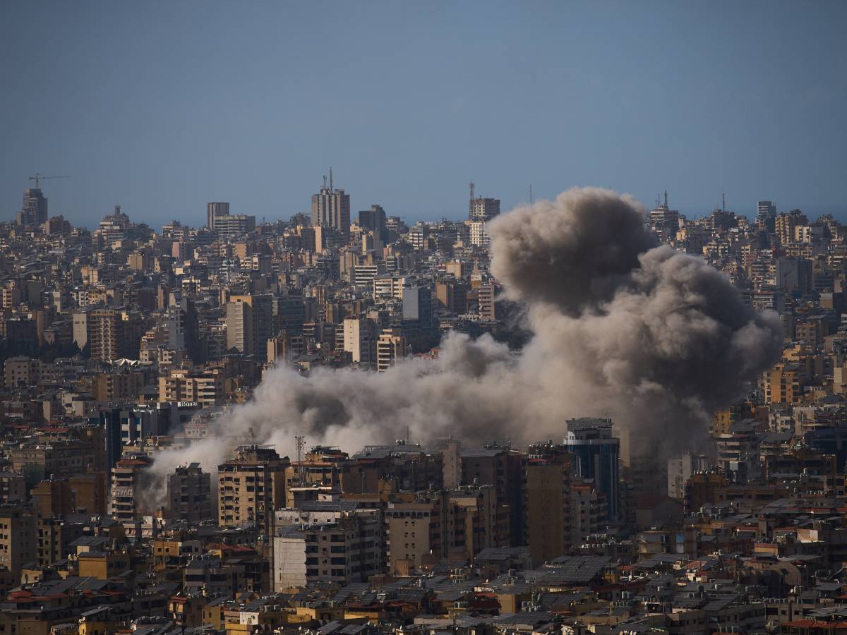 iran si lavora per una tregua di 45 giorni sei bimbi morti per i raid su teheran trump aprite hormuz bastardi da Ilgiornale.it iran si lavora per una tregua di 45 giorni sei bimbi morti per i raid su teheran trump aprite hormuz bastardi