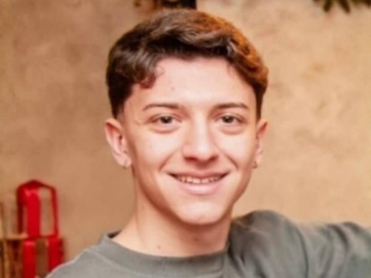 16enne travolto mentre attraversava la strada addio a mattia rizzetti giovane talento del calcio da Ilgiornale.it 16enne travolto mentre attraversava la strada addio a mattia rizzetti giovane talento del calcio