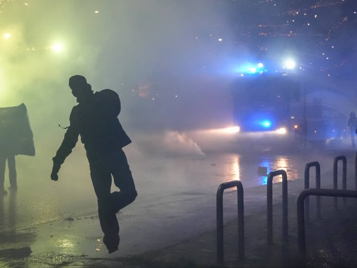 accerchiamo piazza duomo la minaccia dei centri sociali all8217evento della lega da Ilgiornale.it accerchiamo piazza duomo la minaccia dei centri sociali all8217evento della lega