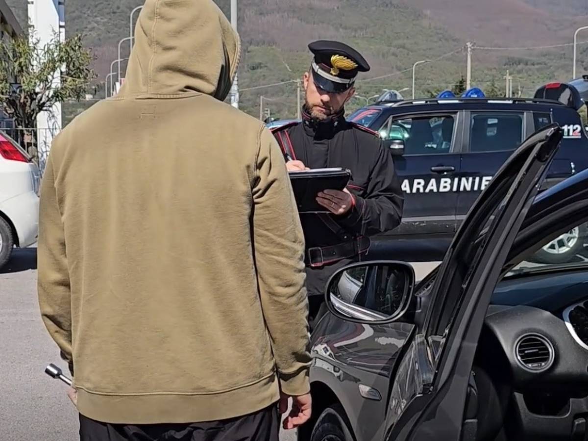 attenti alla truffa degli pneumatici forati cos236 venivano svuotate le carte di credito da Ilgiornale.it attenti alla truffa degli pneumatici forati cos236 venivano svuotate le carte di credito