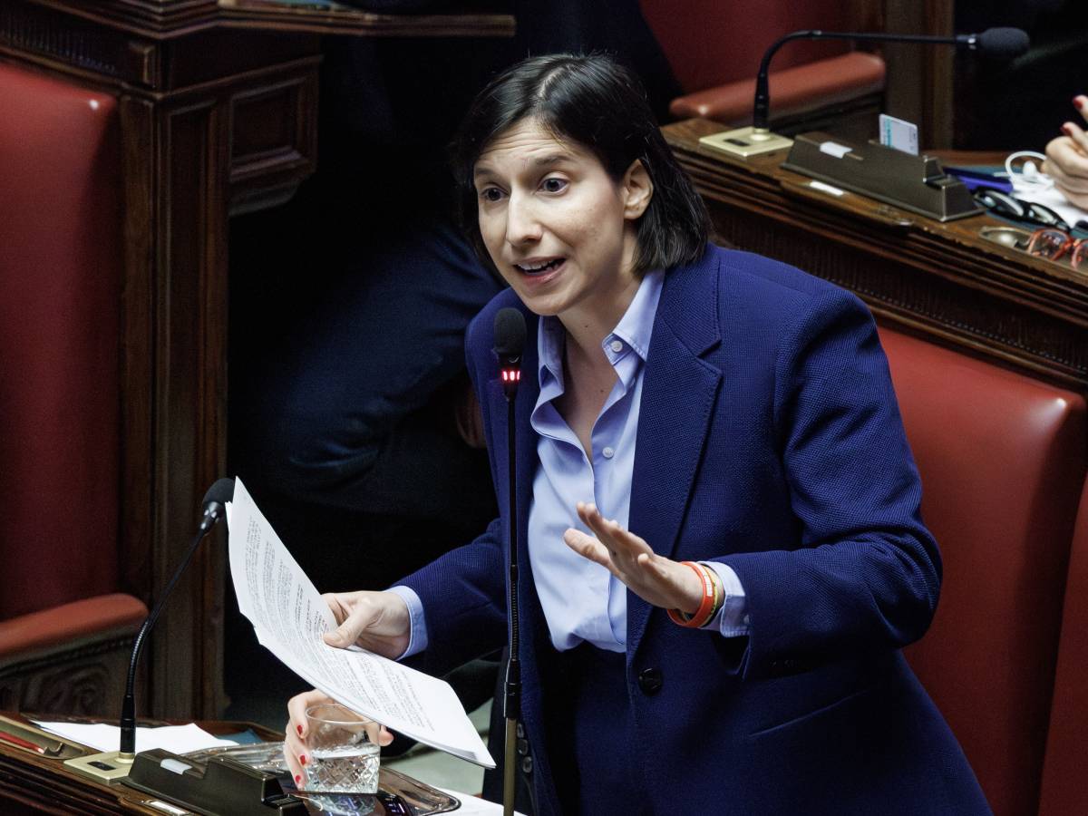 la schlein isolata dentro il partito spunta silvia salis io anti meloni da Ilgiornale.it la schlein isolata dentro il partito spunta silvia salis io anti meloni