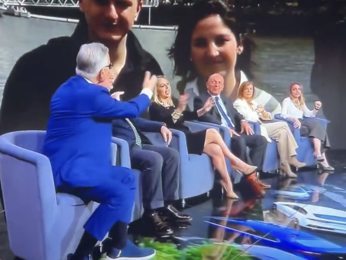 stia zitta incompetente garofano perde le staffe in diretta tv e attacca la giornalista cavallaro da Ilgiornale.it stia zitta incompetente garofano perde le staffe in diretta tv e attacca la giornalista cavallaro