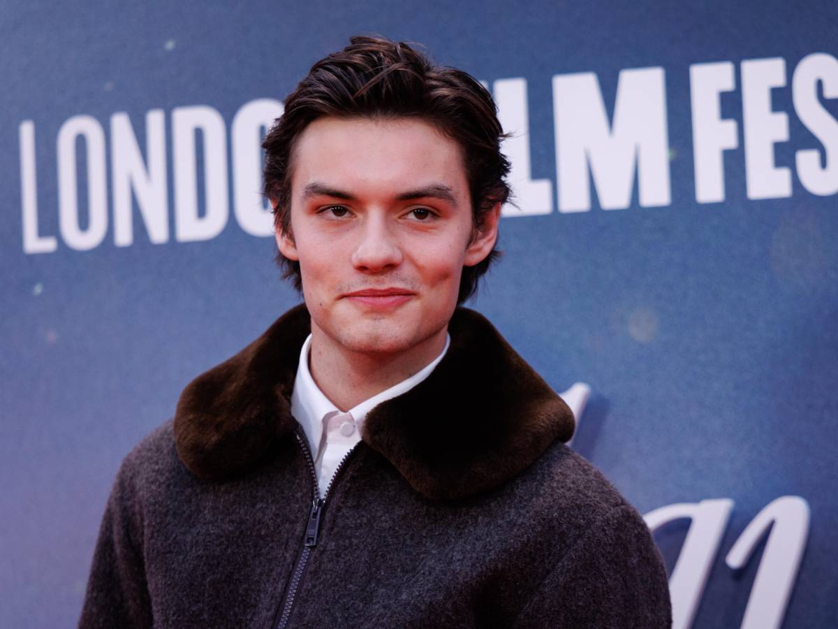 louis partridge sar224 lui il nuovo james bond da Ilgiornale.it louis partridge sar224 lui il nuovo james bond