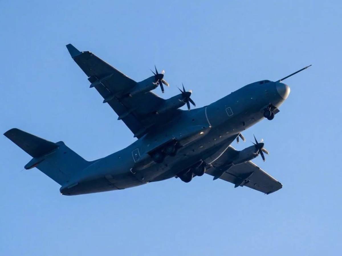 un gigante dei cieli cosa sappiamo del super aereo y 30 cinese da Ilgiornale.it un gigante dei cieli cosa sappiamo del super aereo y 30 cinese