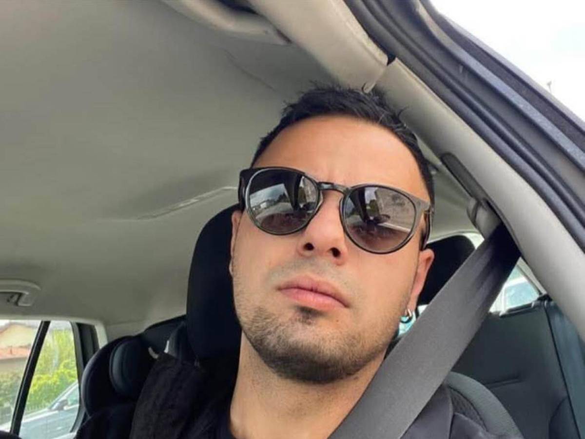 omicidio enzo ambrosino arrestato un uomo di 50 anni rissa per un debito di poche centinaia di euro da Ilgiornale.it omicidio enzo ambrosino arrestato un uomo di 50 anni rissa per un debito di poche centinaia di euro