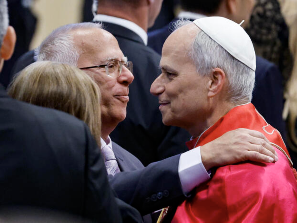 trump attacca papa leone ma elogia il fratello louis 200 maga e ha capito tutto leo no da Ilgiornale.it trump attacca papa leone ma elogia il fratello louis 200 maga e ha capito tutto leo no