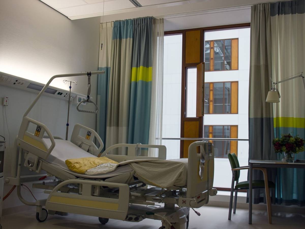 si spara nel letto d8217ospedale gravissima una donna di 75 anni da Ilgiornale.it si spara nel letto d8217ospedale gravissima una donna di 75 anni