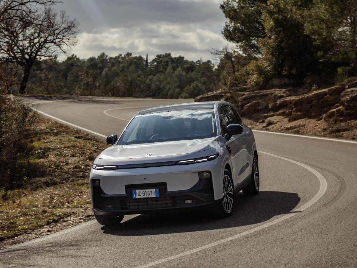 leapmotor b10 reev hybrid come va l8217elettrica senza ansia da ricarica da Ilgiornale.it leapmotor b10 reev hybrid come va l8217elettrica senza ansia da ricarica