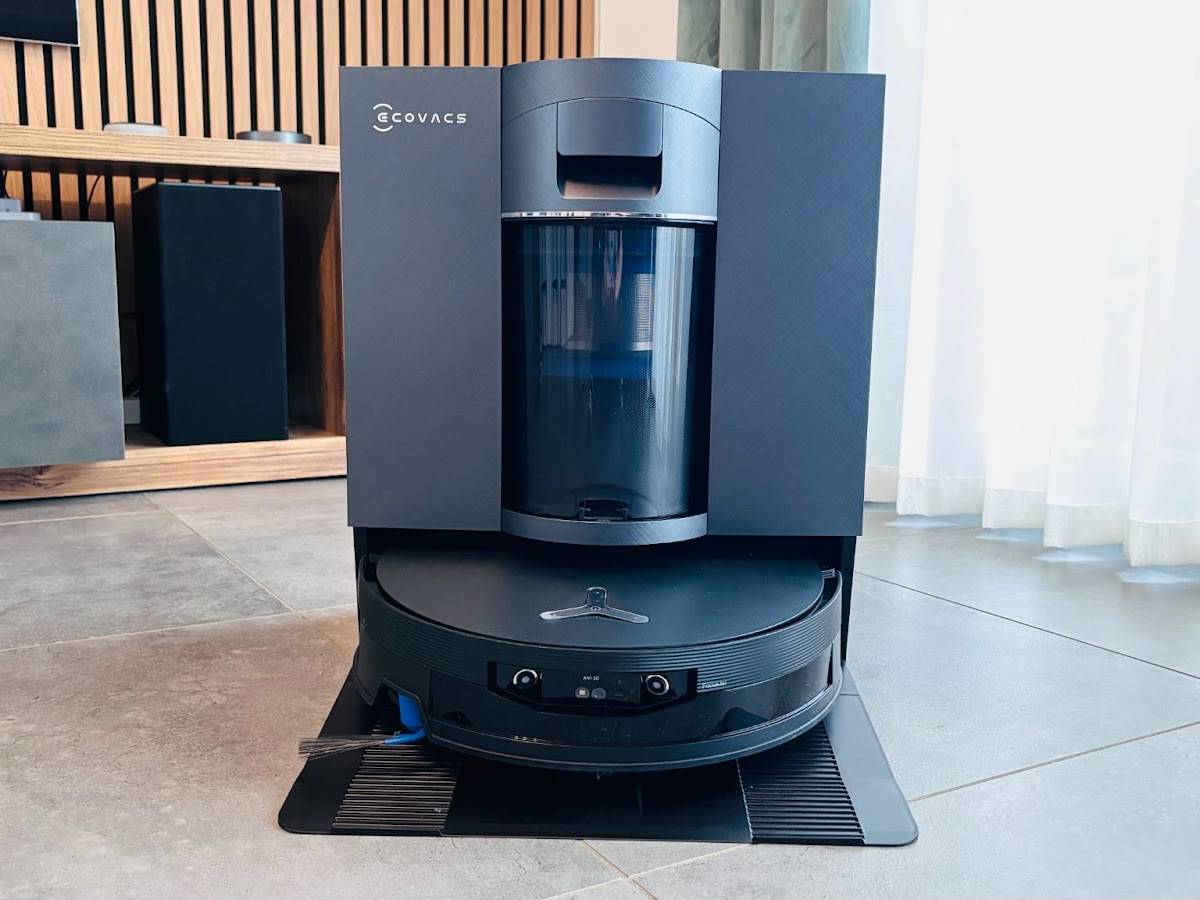 da x1 a ecovacs deebot x12 omnicyclone cos 232 cambiato in questi anni da Ilgiornale.it da x1 a ecovacs deebot x12 omnicyclone cos 232 cambiato in questi anni