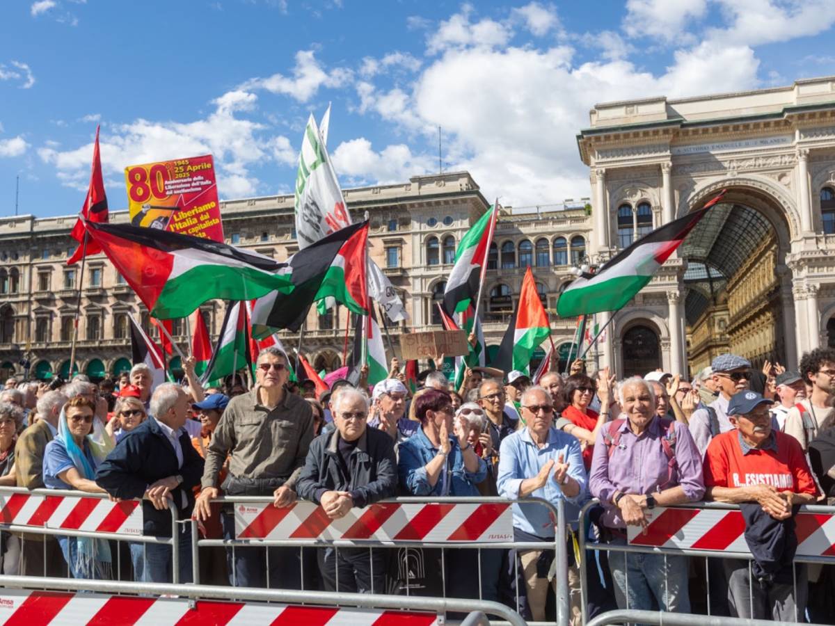 sventolino le bandiere della palestina cos236 l estrema sinistra vuole eliminare l italia dal corteo del 25 aprile da Ilgiornale.it sventolino le bandiere della palestina cos236 l estrema sinistra vuole eliminare l italia dal corteo del 25 aprile
