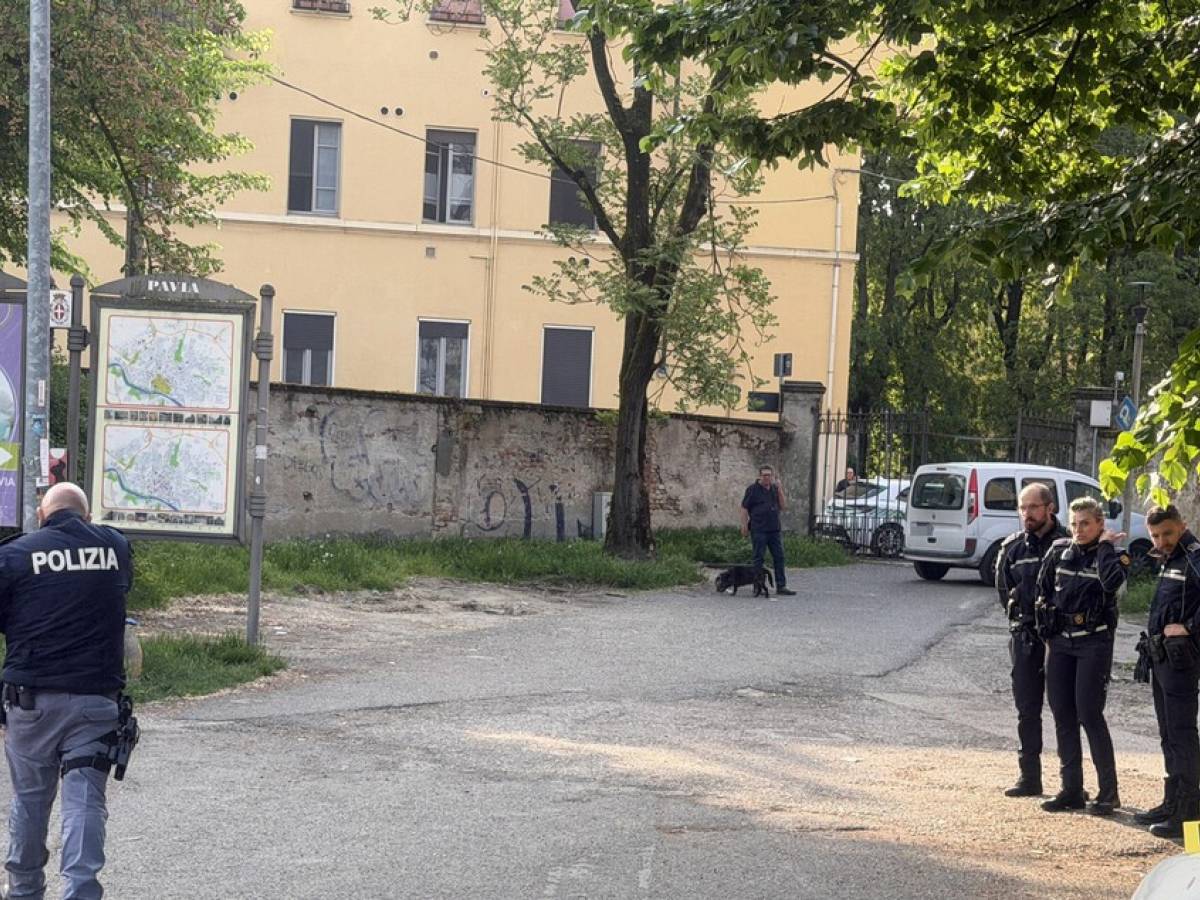 pavia 25enne ucciso nel parcheggio fermato un 17enne dopo ore di interrogatorio da Ilgiornale.it pavia 25enne ucciso nel parcheggio fermato un 17enne dopo ore di interrogatorio