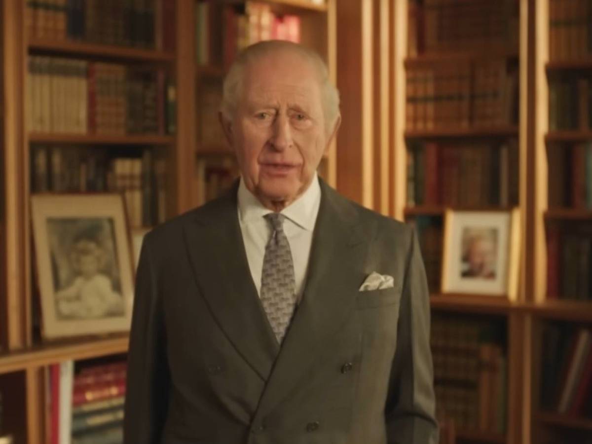 turbata dai tempi in cui viviamo il discorso di carlo iii in onore della regina elisabetta ii da Ilgiornale.it turbata dai tempi in cui viviamo il discorso di carlo iii in onore della regina elisabetta ii