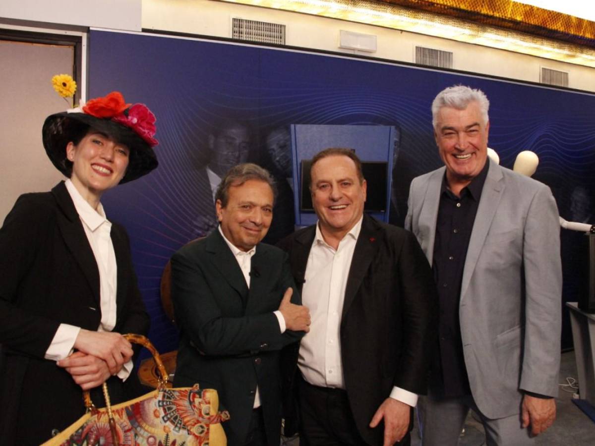 chiambretti accorsi e buccirosso a paradise rai2 da Ilgiornale.it chiambretti accorsi e buccirosso a paradise rai2