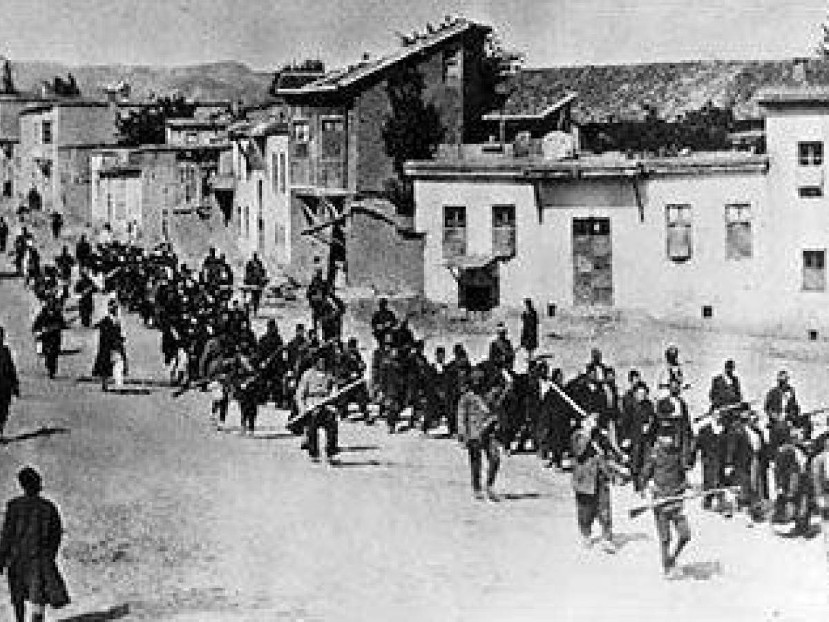 stermini marce della morte e deportazioni viaggio tra le radici di una persecuzione da Ilgiornale.it stermini marce della morte e deportazioni viaggio tra le radici di una persecuzione