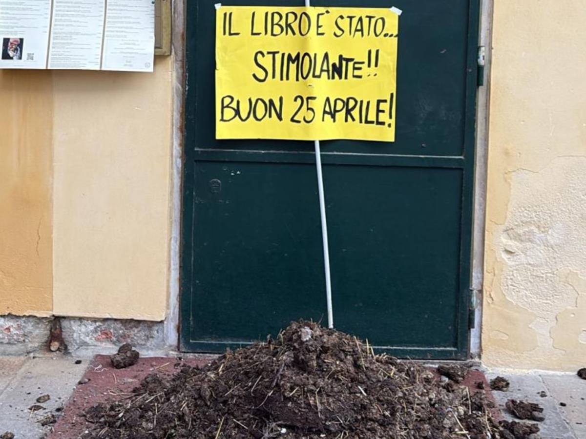 letame davanti al ristorante che ospita l8217evento di fdi cos236 la sinistra avvelena il voto di venezia da Ilgiornale.it letame davanti al ristorante che ospita l8217evento di fdi cos236 la sinistra avvelena il voto di venezia