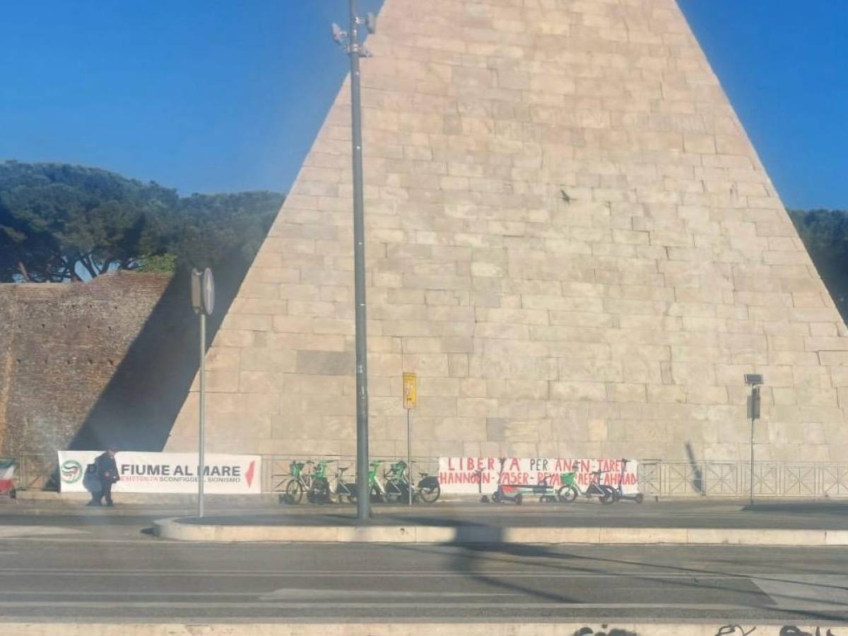 dal fiume al mare il 25 aprile di roma e gli striscioni antisemiti per liberare hannoun da Ilgiornale.it dal fiume al mare il 25 aprile di roma e gli striscioni antisemiti per liberare hannoun
