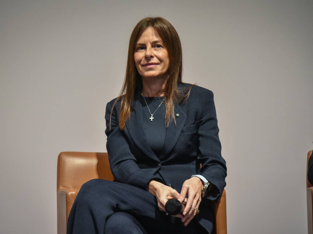 terna la ceo giuseppina di foggia rinuncia alla buonuscita da 73 milioni in cambio della presidenza eni da Ilgiornale.it terna la ceo giuseppina di foggia rinuncia alla buonuscita da 73 milioni in cambio della presidenza eni
