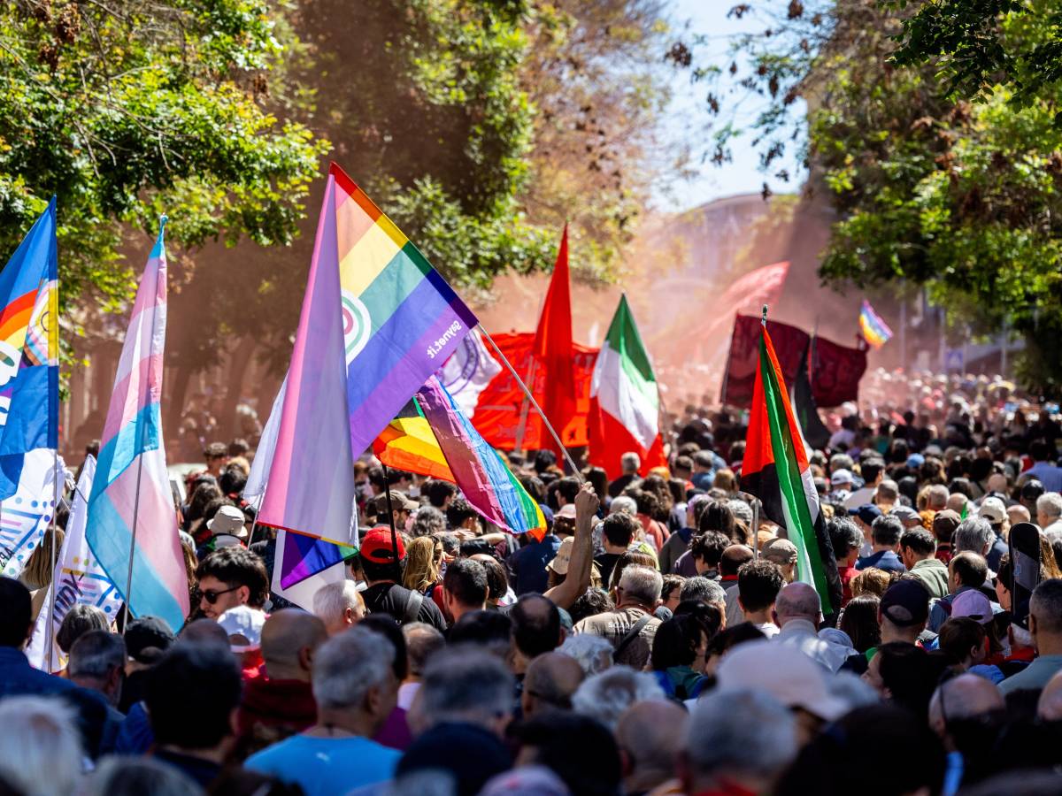 roma spari contro due coniugi iscritti all anpi col fazzoletto dei partigiani da Ilgiornale.it roma spari contro due coniugi iscritti all anpi col fazzoletto dei partigiani