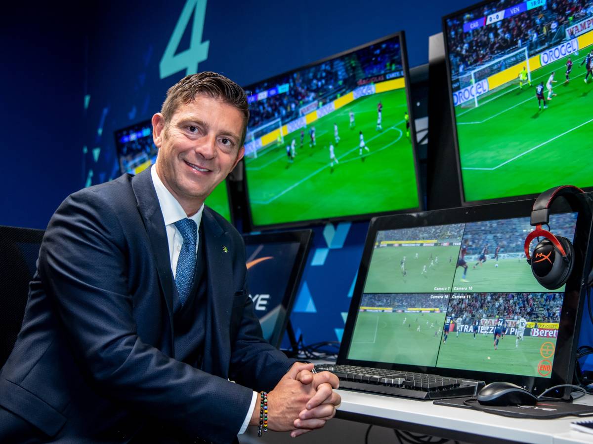 scandalo arbitri il designatore rocchi si autosospende il ministro abodi non potranno non esserci conseguenze da Ilgiornale.it scandalo arbitri il designatore rocchi si autosospende il ministro abodi non potranno non esserci conseguenze