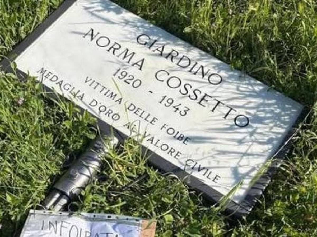 le piazze dei pro pal cacciati i filo kiev e ministri impiccati da Ilgiornale.it le piazze dei pro pal cacciati i filo kiev e ministri impiccati