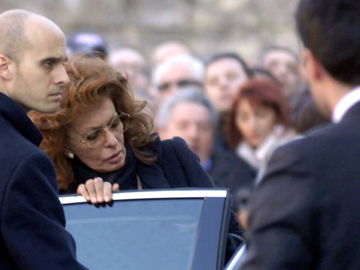 non sono nessuno quei 17 giorni in carcere di sophia loren da Ilgiornale.it non sono nessuno quei 17 giorni in carcere di sophia loren