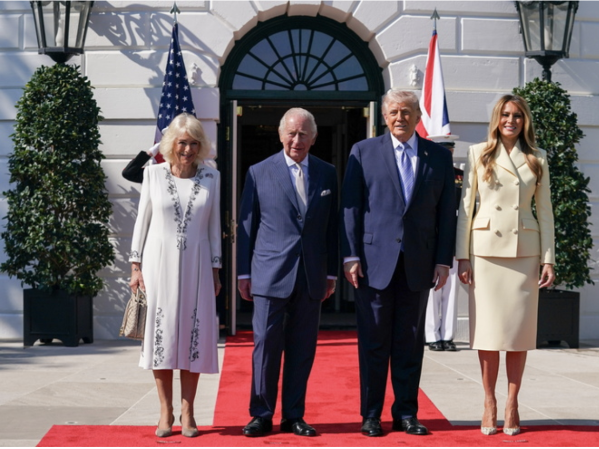 gesto fuori copione alla casa bianca trump rompe il protocollo con re carlo cos ha fatto da Ilgiornale.it gesto fuori copione alla casa bianca trump rompe il protocollo con re carlo cos ha fatto