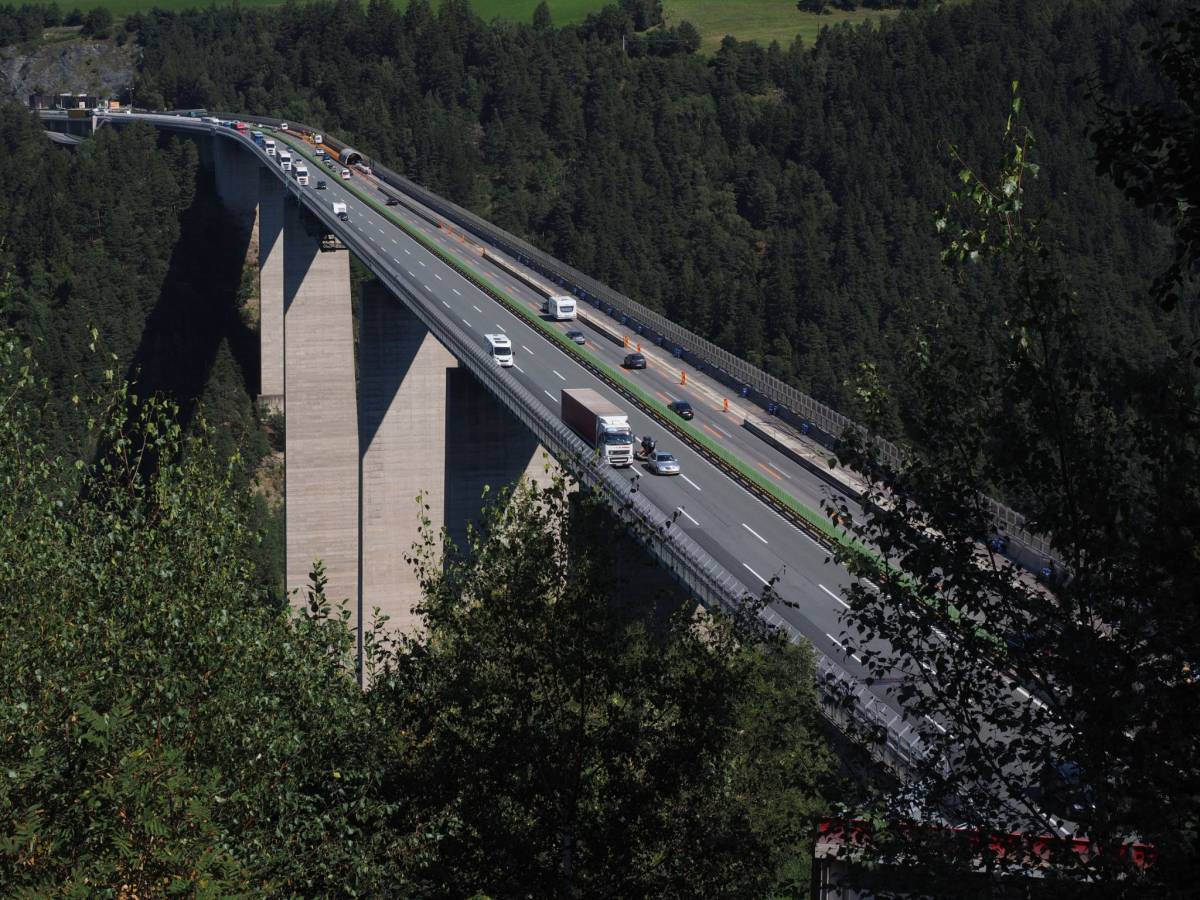 ponte del 2 giugno l8217austria chiude l8217autostrada del brennero ripercussioni e proteste da Ilgiornale.it ponte del 2 giugno l8217austria chiude l8217autostrada del brennero ripercussioni e proteste