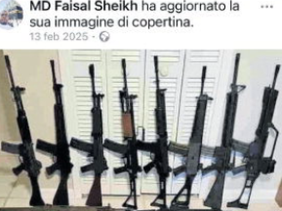 Islamico filo-dem con i kalashnikov sui social. 