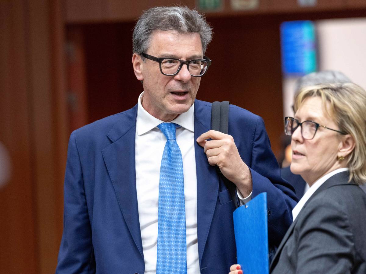energia la ricetta di giorgetti clausola di salvaguardia e tassa ue sugli extraprofitti da Ilgiornale.it energia la ricetta di giorgetti clausola di salvaguardia e tassa ue sugli extraprofitti