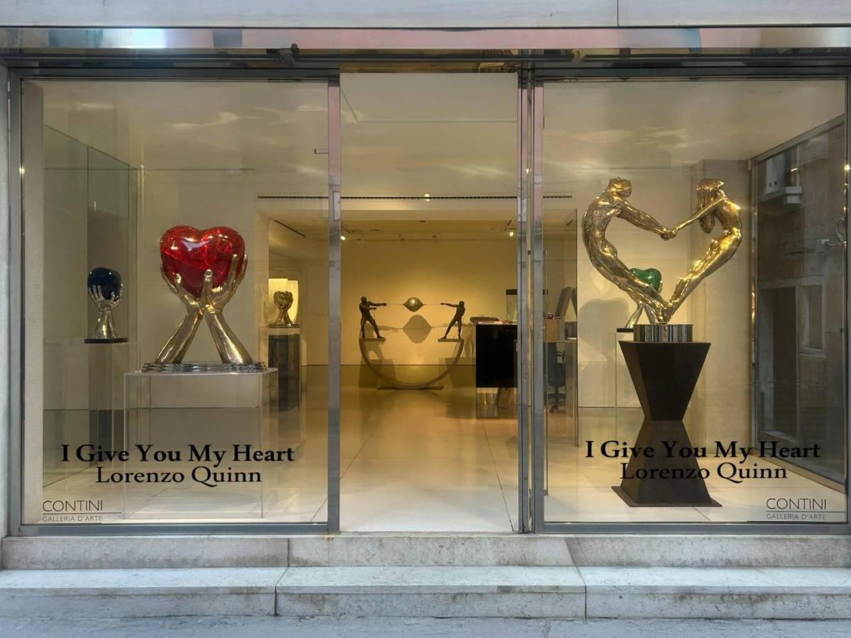 la vera arte di lorenzo quinn 232 far parlare le mani e il cuore da Ilgiornale.it la vera arte di lorenzo quinn 232 far parlare le mani e il cuore