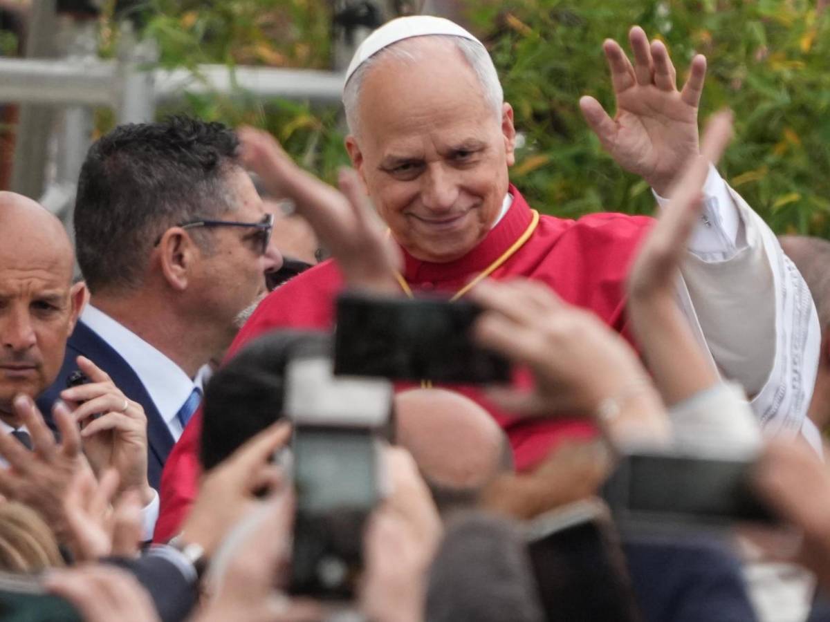 un anno fa la fumata bianca meloni leone xiv punto di riferimento globale da Ilgiornale.it un anno fa la fumata bianca meloni leone xiv punto di riferimento globale