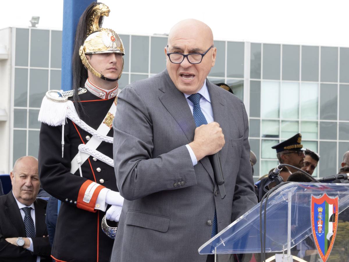il ministro crosetto dagli alpini c 232 solo da imparare da Ilgiornale.it il ministro crosetto dagli alpini c 232 solo da imparare