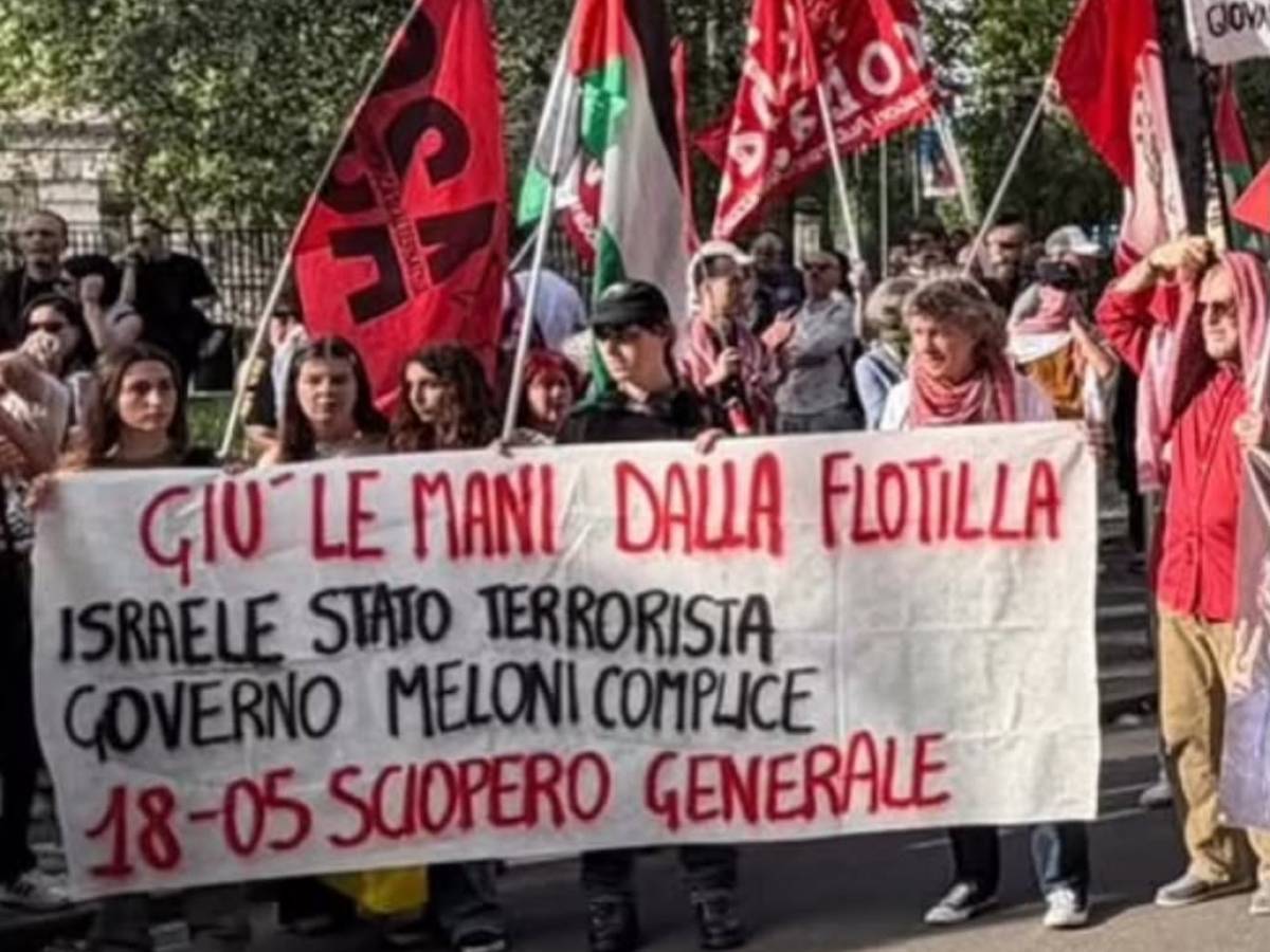 l ultima follia dei pro pal striscioni e insulti alla meloni da Ilgiornale.it l ultima follia dei pro pal striscioni e insulti alla meloni