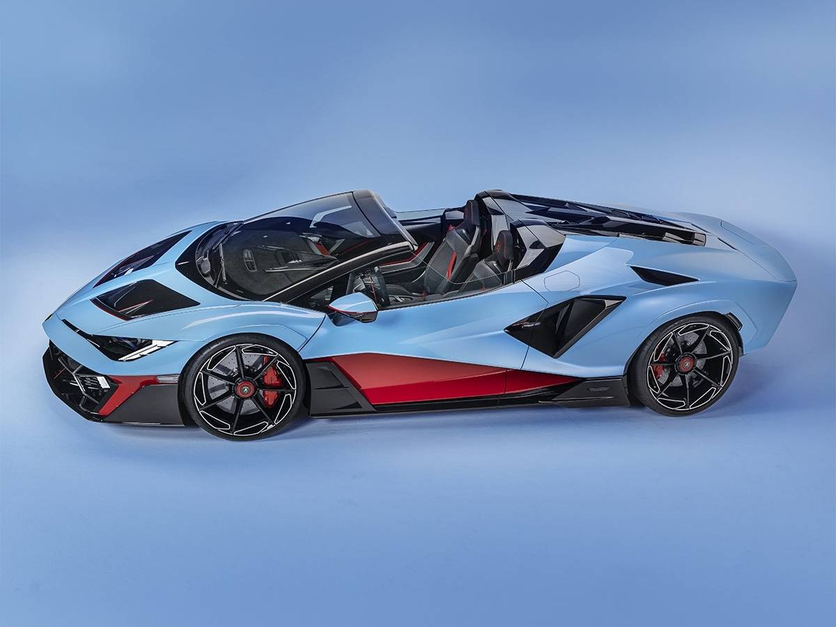 fenomeno roadster la open top lamborghini pi249 potente e veloce di sempre da Ilgiornale.it fenomeno roadster la open top lamborghini pi249 potente e veloce di sempre