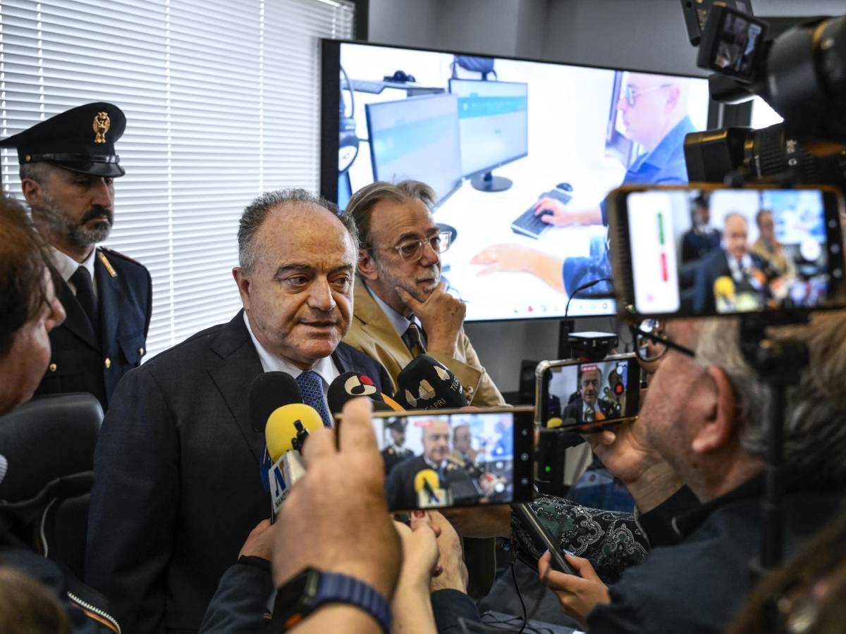 accessi non autorizzati alle banche dati da agenti infedeli gratteri c8217era un tariffario da Ilgiornale.it accessi non autorizzati alle banche dati da agenti infedeli gratteri c8217era un tariffario