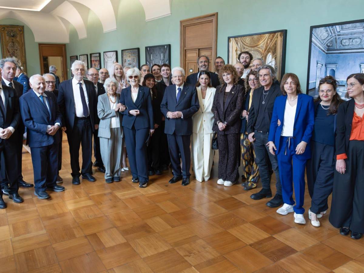 quirinale mattarella partecipa alla cerimonia per il 145176 anniversario siae da Ilgiornale.it quirinale mattarella partecipa alla cerimonia per il 145176 anniversario siae