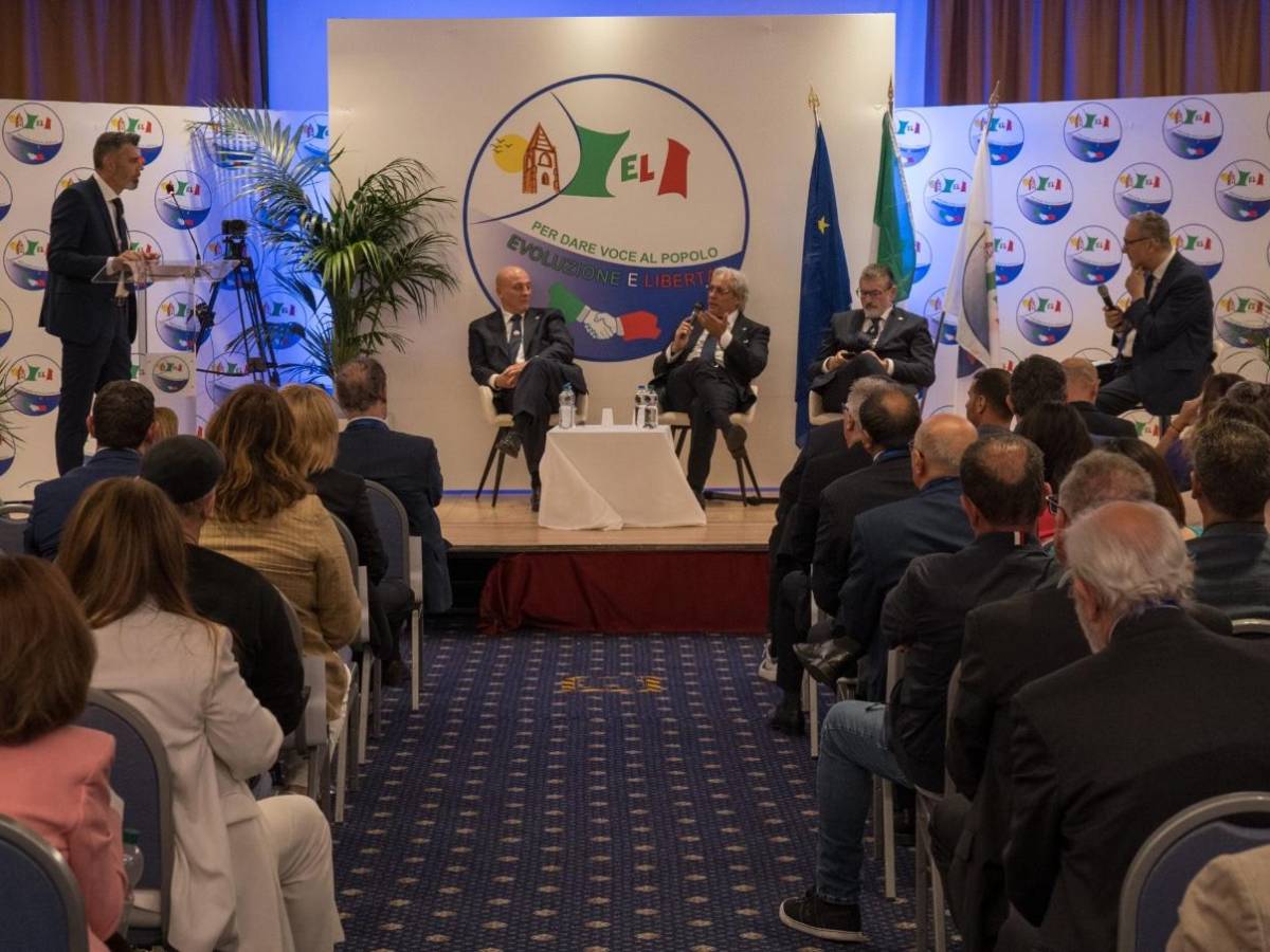 evoluzione e libert224 parte da roma la sfida del nuovo polo tra innovazione e valori cristiani da Ilgiornale.it evoluzione e libert224 parte da roma la sfida del nuovo polo tra innovazione e valori cristiani