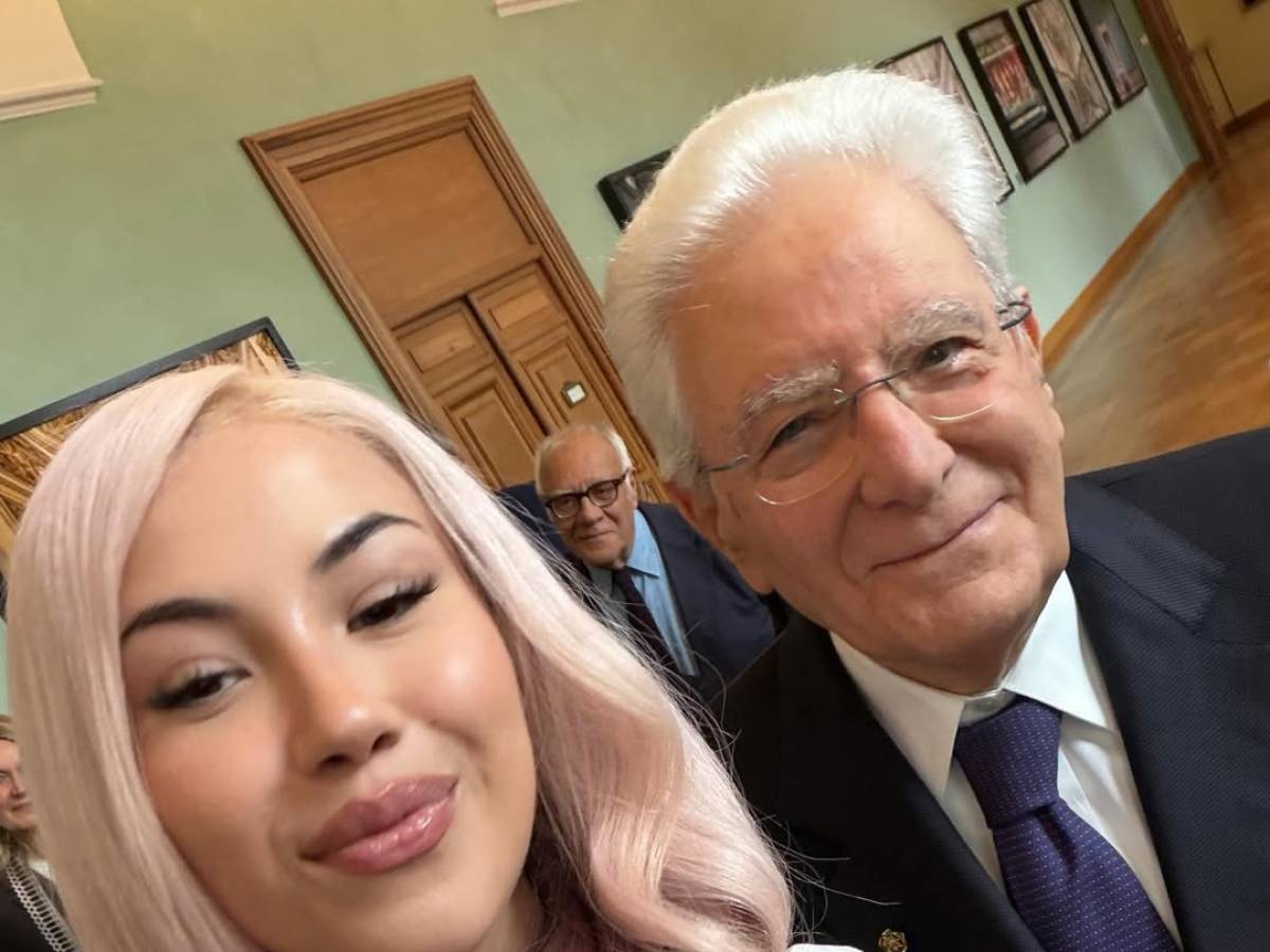 anna pepe e il selfie con mattarella grazie mr president perch233 la rapper era la quirinale da Ilgiornale.it anna pepe e il selfie con mattarella grazie mr president perch233 la rapper era la quirinale