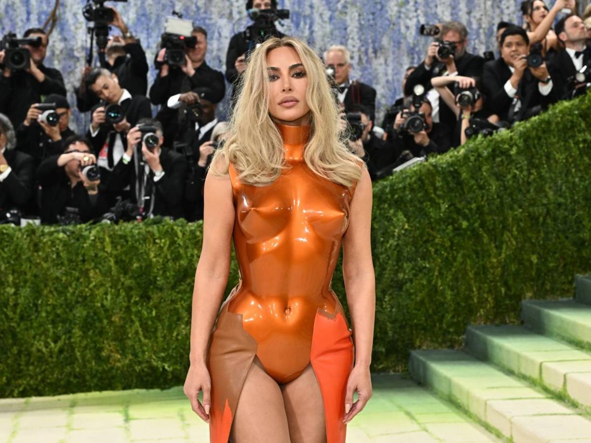 le rubarono gioielli per 9 milioni kim kardashian chiede un euro simbolico di risarcimento da Ilgiornale.it le rubarono gioielli per 9 milioni kim kardashian chiede un euro simbolico di risarcimento